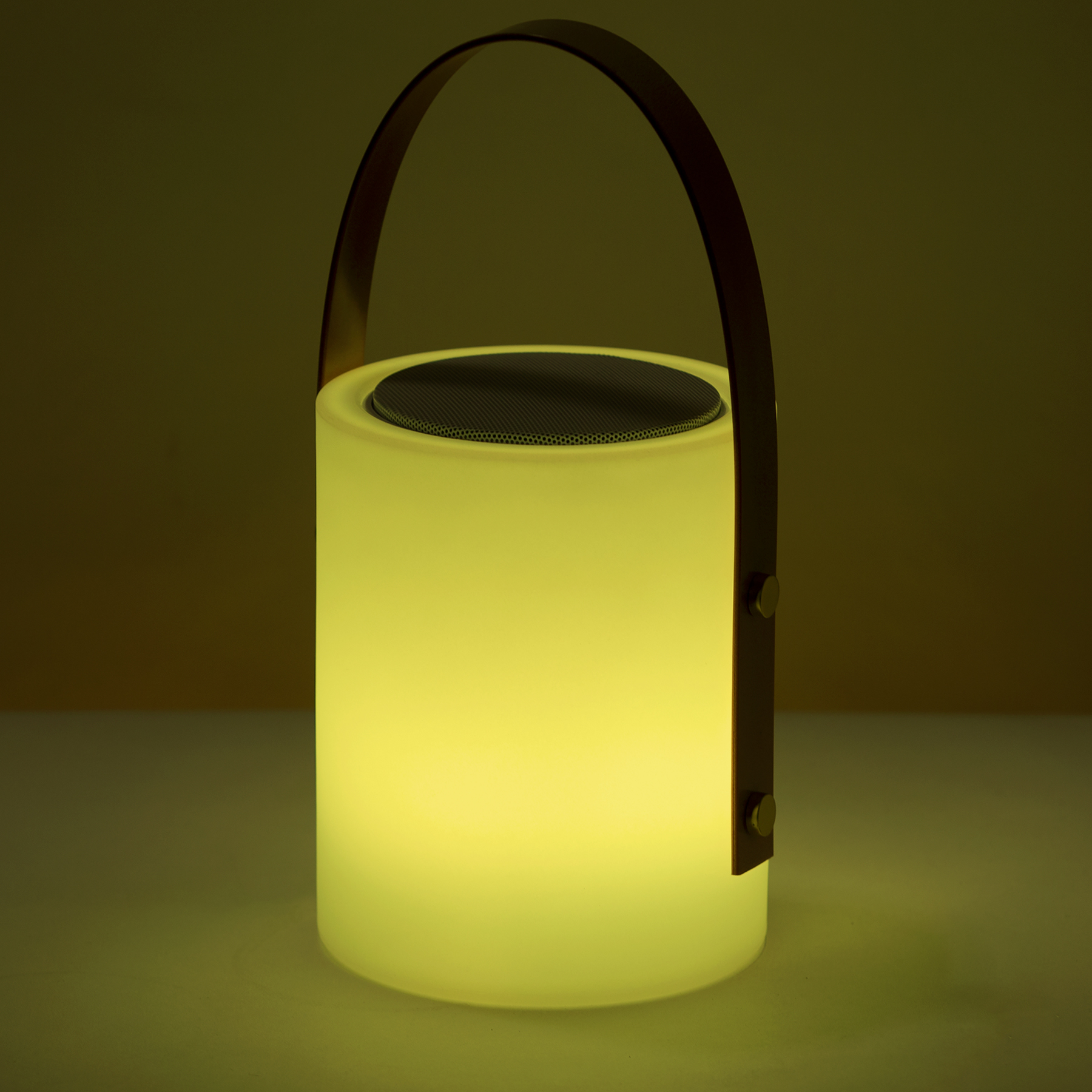 twilight-speaker-lamp-yellow-mood-lighting Yellow Mood Lighting